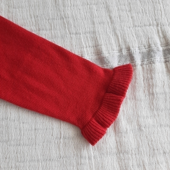 𝅺Baby Gap Disney Minnie Mouse Red Sweater size 18-24 months - Picture 3 of 6